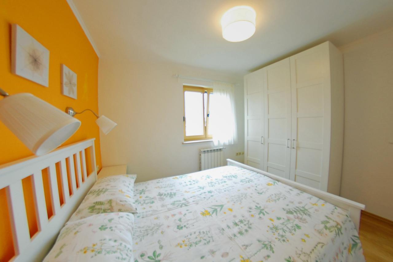 Nelkas Apartments Pula Ngoại thất bức ảnh